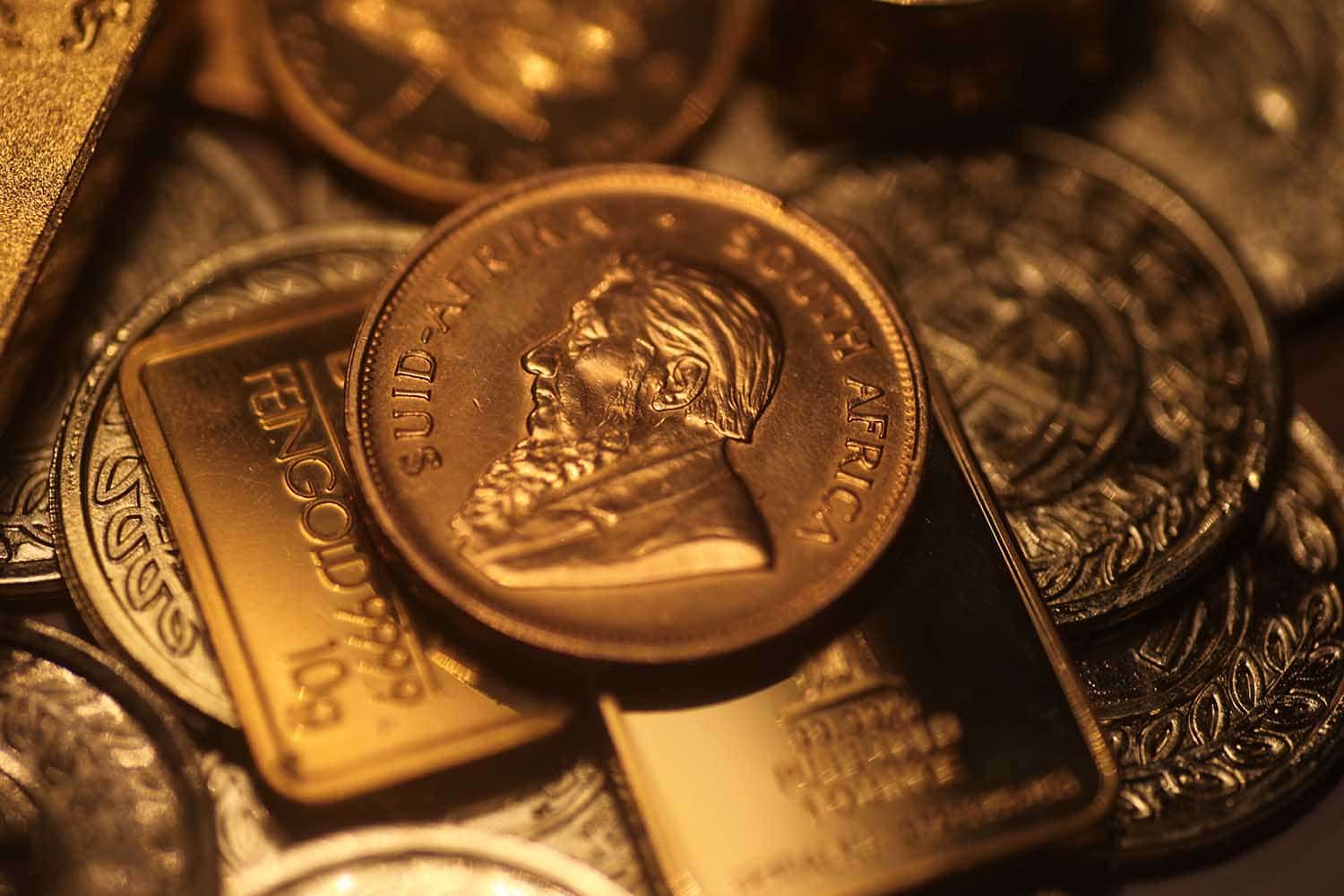 Suite à une hausse spectaculaire de l’or au début de la pandémie, l’or a connu une légère baisse en novembre 2020. Faut-il douter de sa réputation de « valeur refuge »