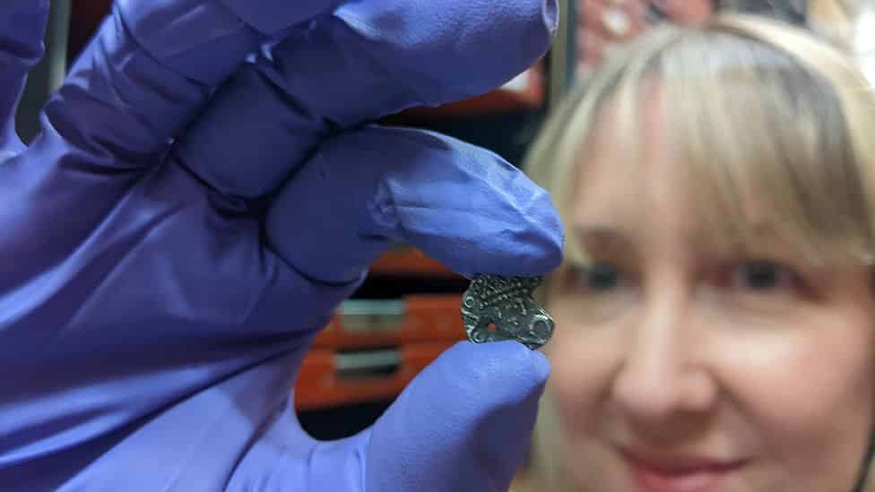 Un musée présente un trésor de pièces minuscules