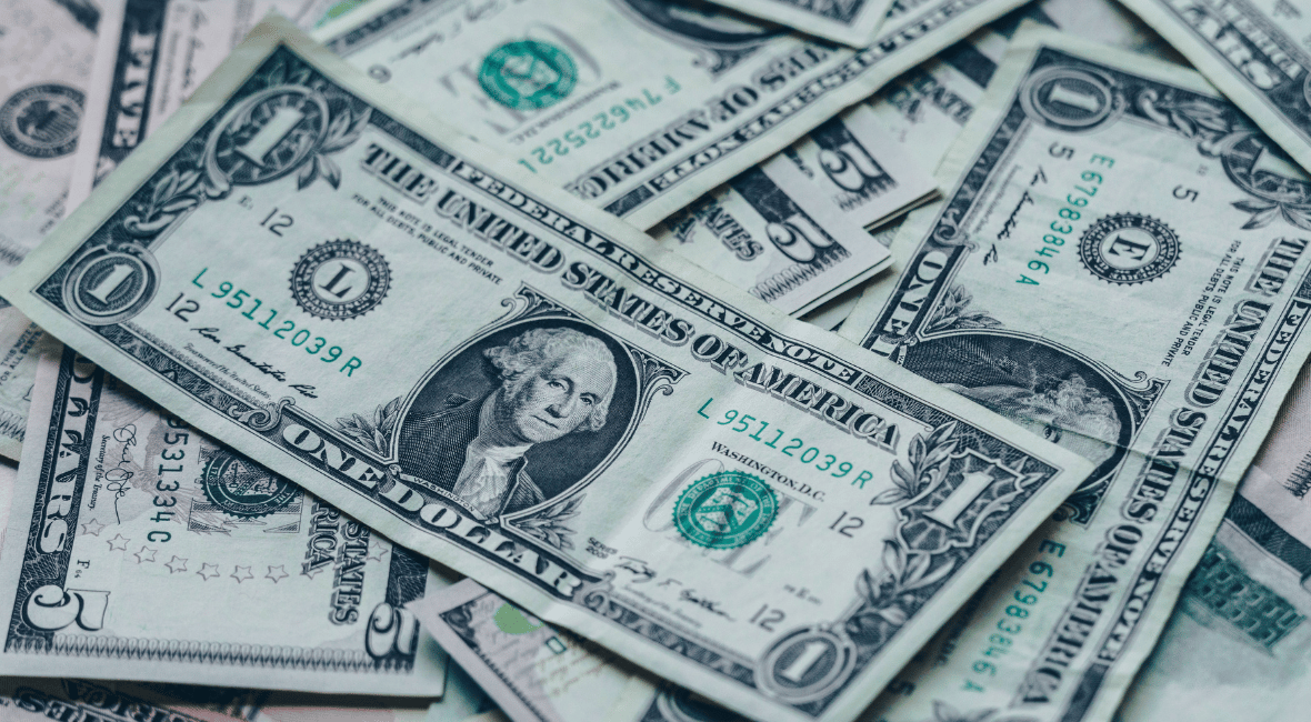 L’or augmente grâce au repli du dollar